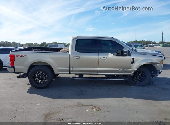 1FT7W2BT9JEB16317 2018 FORD F-250 Бежевый Вид задней части салона