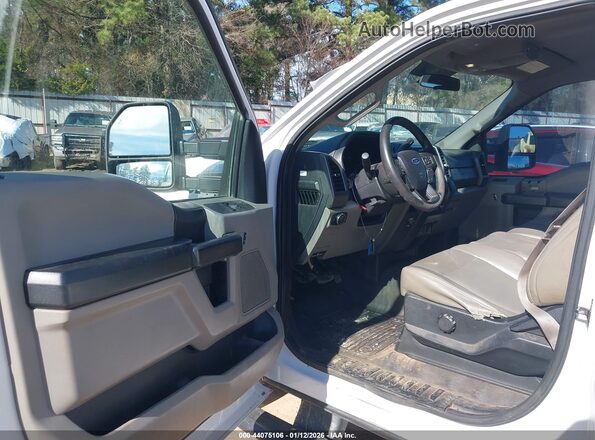 1FTBF2A6XKEE34213 2019 FORD F-250 White Front interior view