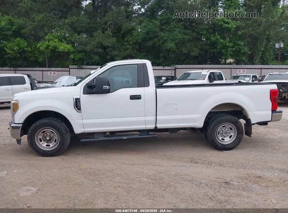 1FTBF2A6XKEE34213 2019 FORD F-250 White 360 interior view