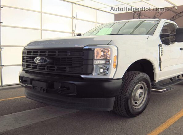 1FTBF2BA8RED55572 2024 FORD F-250  Передняя левая четверть