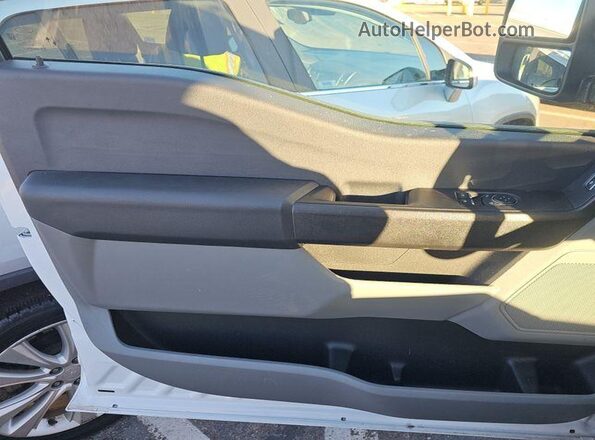 1FTBF2BA8RED55572 2024 FORD F-250  Вид задней части салона