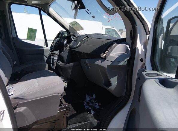 1FTBF4XMXKKB06549 2019 FORD TRANSIT-350 Белый Вид салона спереди