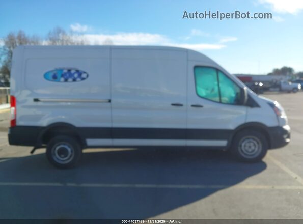 1FTBR1C82PKB13629 2023 FORD TRANSIT-250 White Widok wnętrza z tyłu
