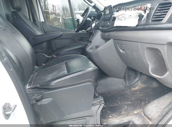 1FTBR1C86MKA02402 2021 FORD TRANSIT-250 Белый Вид салона спереди