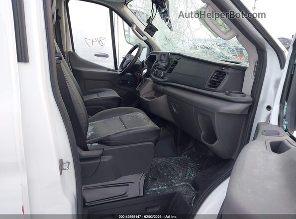 1FTBR1C89RKB18474 2024 FORD TRANSIT-250 Белый Вид салона спереди
