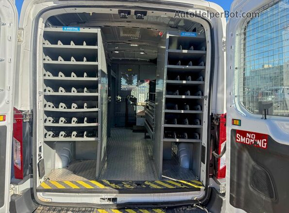 1FTBW2CM8JKB37680 2018 FORD TRANSIT White Widok wnętrza z przodu