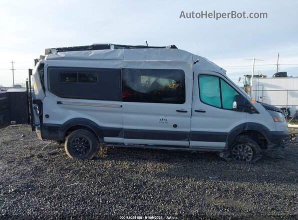 1FTBW2XG8PKB71860 2023 FORD TRANSIT-350 Gray Widok wnętrza z tyłu