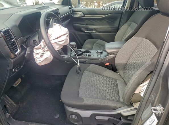 1FTER4HH6SLE16889 2025 FORD RANG Silver Widok wnętrza z przodu
