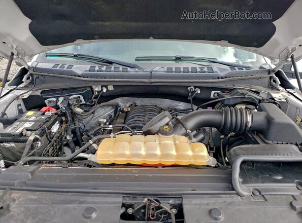 1FTEW1E59JFC81096 2018 FORD F150 Белый Вид задней части салона