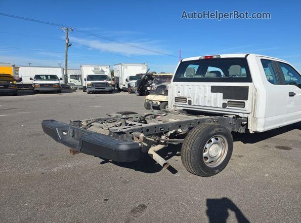 1FTEX1C8XHFA54469 2017 FORD F150  Rear interior view
