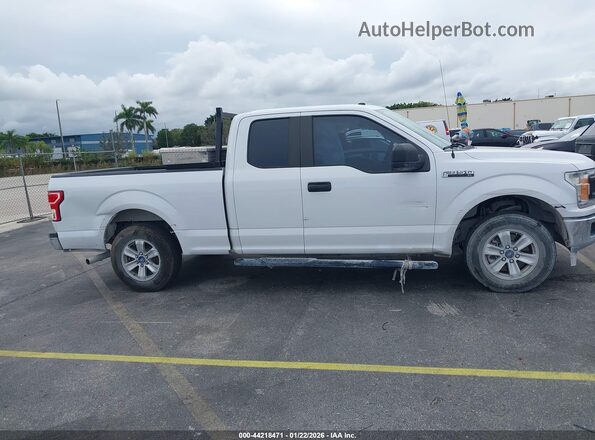 1FTEX1CB8KKC18652 2019 FORD F150 White Widok wnętrza z tyłu