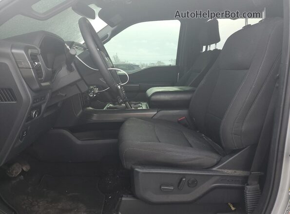 1FTFW5LD0RFB27555 2024 FORD F150 Серебряный Вид салона спереди