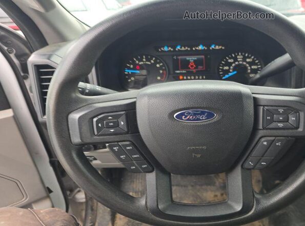 1FTMF1C80GKD31845 2016 FORD F150  Vista frontal