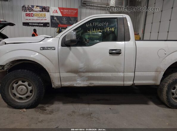 1FTMF1EP2JFA18106 2018 FORD F150 Белый Панорамный вид салона 360°