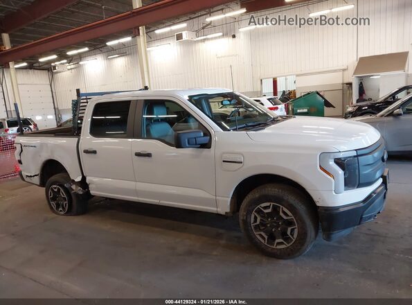 1FTVW1ELXPWG44576 2023 FORD F-150 LIGHTNING Белый Вид задней части салона