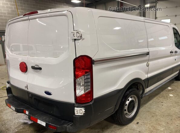 1FTYE1YM2GKB19359 2016 FORD TRANSIT-150  Передняя правая четверть