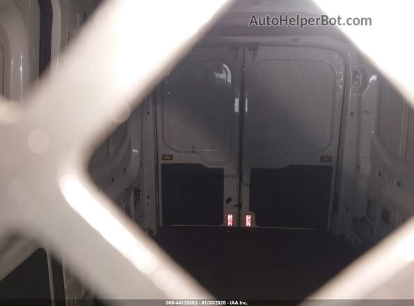 1FTYR1CM7GKB33172 2016 FORD TRANSIT-250 White Widok naklejki z numerem VIN
