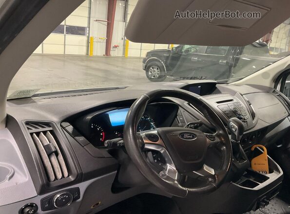 1FTYR1YGXKKA67390 2019 FORD TRANSIT-250  Przód lewy