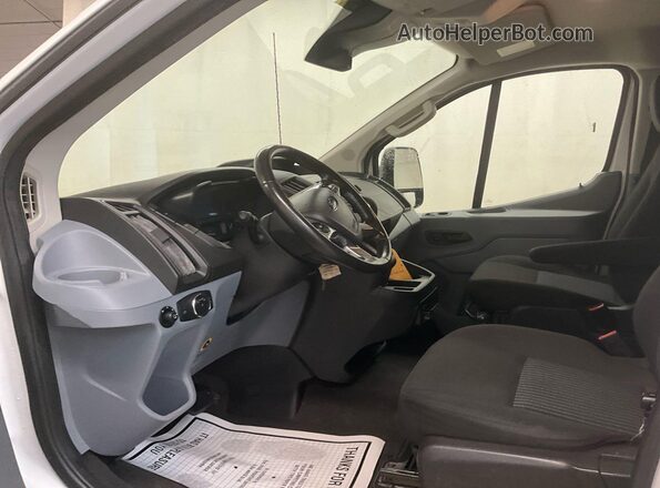 1FTYR1YGXKKA67390 2019 FORD TRANSIT-250  Widok z przodu