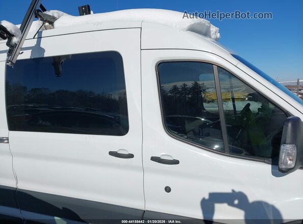 1FTYR2CM9JKA76860 2018 FORD TRANSIT-250 White Widok wnętrza z tyłu