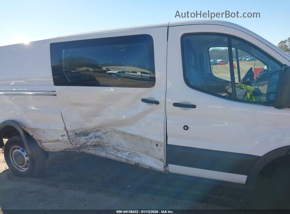 1FTYR2YM8JKA22667 2018 FORD TRANSIT-250 Белый Вид задней части салона
