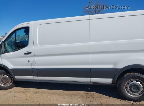 1FTYR2YM8JKA22667 2018 FORD TRANSIT-250 Белый Панорамный вид салона 360°