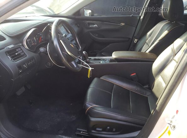 1G1105S38LU104847 2020 CHEVROLET IMPALA Белый Вид салона спереди