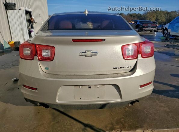 1G11E5SA7GF153676 2016 CHEVROLET MALIBU Серебряный Вид сзади