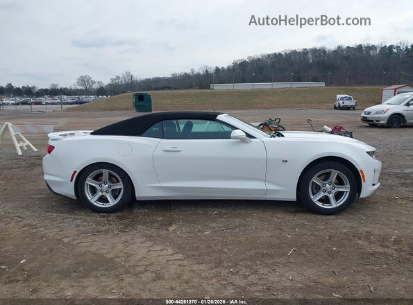 1G1FB3DX0P0156748 2023 CHEVROLET CAMARO White Вид задньої частини салону