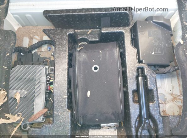 1G1FD1RSXJ0156744 2018 CHEVROLET CAMARO Белый Вид щитка приборов