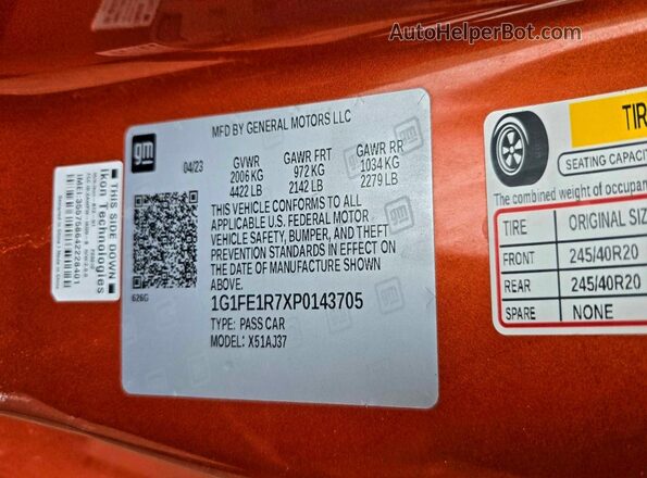 1G1FE1R7XP0143705 2023 CHEVROLET CAMARO Оранжевый Вид задней части салона