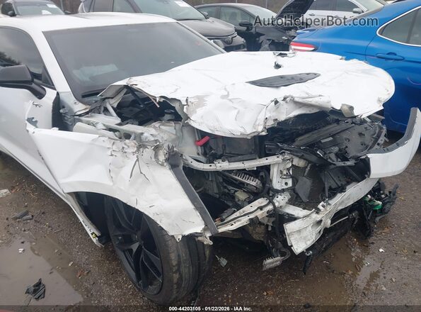 1G1FF1R70P0149008 2023 CHEVROLET CAMARO Белый Вид спереди