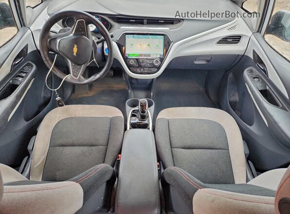 1G1FW6S01H4157641 2017 CHEVROLET BOLT Серебряный Вид панели приборов