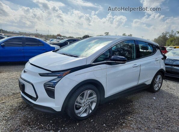 1G1FW6S09P4172807 2023 CHEVROLET BOLT White Przód lewy