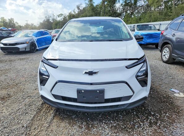 1G1FW6S09P4172807 2023 CHEVROLET BOLT White Widok z przodu