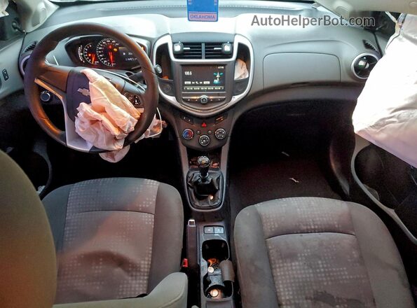 1G1JA5SHXH4144735 2017 CHEVROLET SONIC Угольный Вид панели приборов