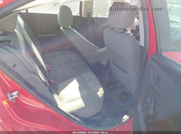 1G1JB5SH6J4118636 2018 CHEVROLET SONIC Red Widok naklejki z numerem VIN