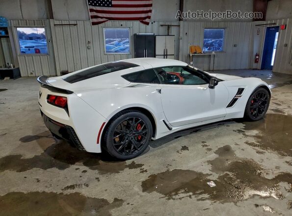 1G1YY2D72J5103707 2018 CHEVROLET CORVETTE Белый Задняя правая четверть