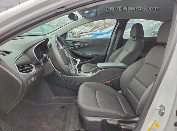 1G1ZC5ST1KF208366 2019 CHEVROLET MALIBU Белый Вид салона спереди