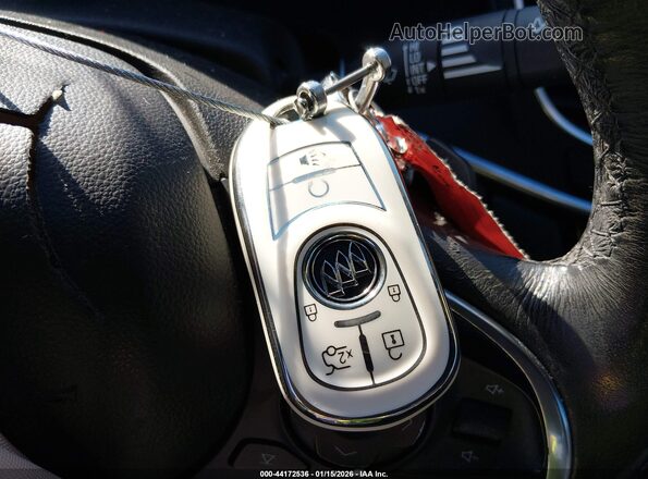 1G4ZP5SZ8KU100673 2019 BUICK LACROSSE Белый Вид панели приборов