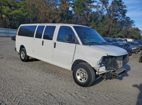 1GAZGNFP4P1137928 2023 CHEVROLET EXPRESS Белый Передняя правая четверть