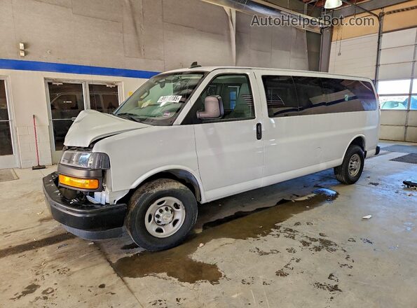 1GAZGNFP6P1109726 2023 CHEVROLET EXPRESS White Przód lewy