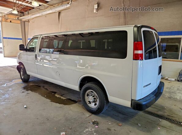 1GAZGNFP6P1109726 2023 CHEVROLET EXPRESS White Tył lewy