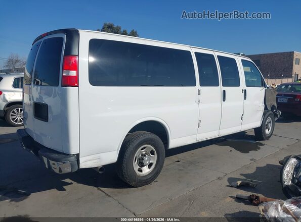 1GAZGPFG0H1156201 2017 CHEVROLET EXPRESS Белый Задняя правая четверть