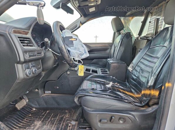 1GBSCLED9MR418396 2021 CHEVROLET TAHOE Белый Вид салона спереди