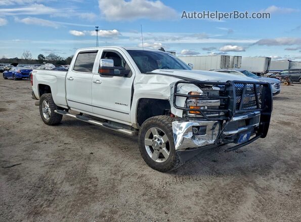1GC1KWE85GF243973 2016 CHEVROLET SILVERADO Белый Передняя правая четверть