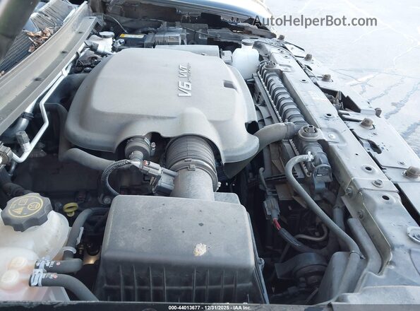 1GCGTCEN1N1246147 2022 CHEVROLET COLORADO Черный Вид сзади