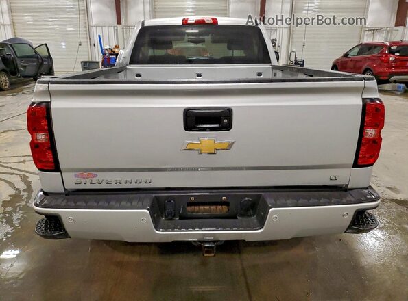 1GCNKRECXJZ322875 2018 CHEVROLET 1500 Серебряный Вид сзади