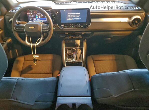 1GCPSCEKXT1103901 2026 CHEVROLET COLORADO White Widok deski rozdzielczej