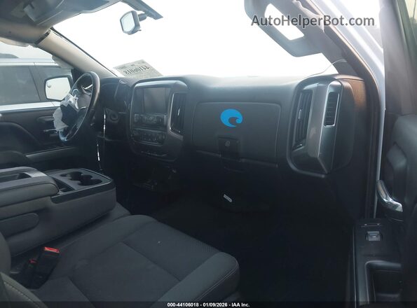 1GCUKREC2JF152587 2018 CHEVROLET SILVERADO Белый Вид салона спереди
